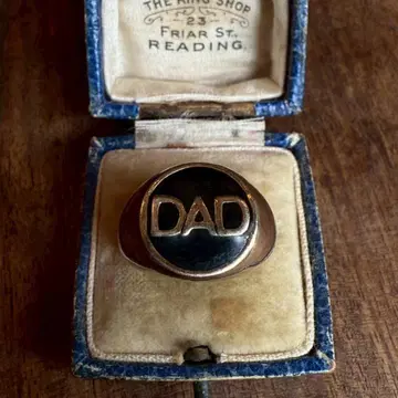 DAD 반지 블랙과 금 오리지널 케이스 포함