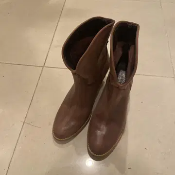 DAKOTA 브라운 힐 포함 숏부츠