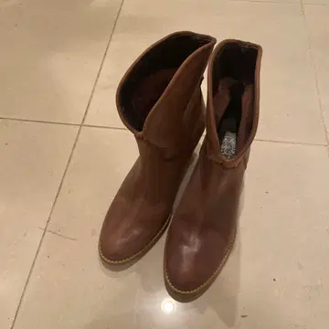 DAKOTA 브라운 힐 포함 숏부츠