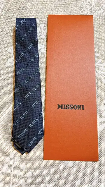 MISSONI 네이비 로고 넥타이