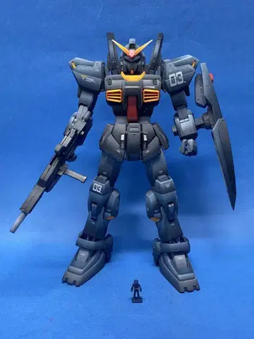 반다이 MG RX-178 건담 Mk-2 프라모델 페인팅 완료품