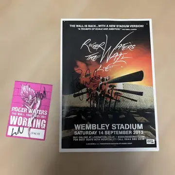 Roger Waters The Wall Live 사인 포함 포스터와 패스
