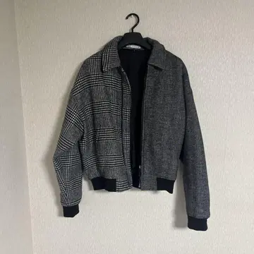ZARA 체크 무늬 자켓 M 사이즈 그레이 계열