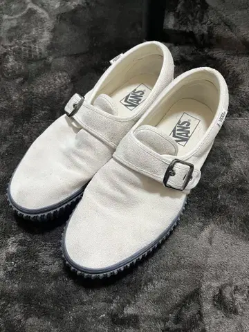 VANS 화이트 슬립온 버클 포함