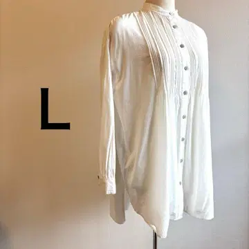 화이트 플리츠 긴팔 셔츠