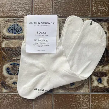새상품 미사용 ARTS & SCIENCE 타비 삭스 23-25cm