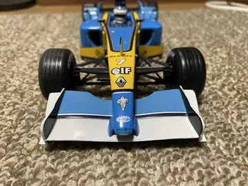 F1 르노 R23 1/18 트룰리