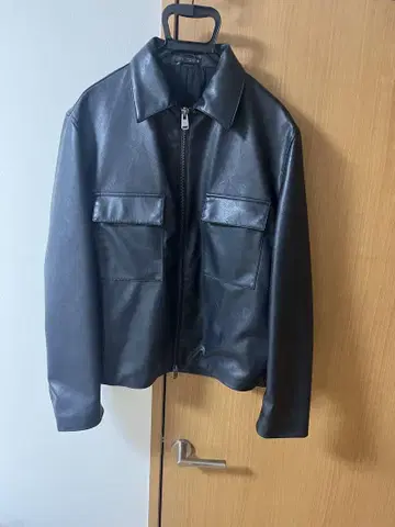 ZARA 블랙 가죽 자켓 L 사이즈