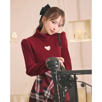 하트컷 니트탑 미셸 마카롱 레드