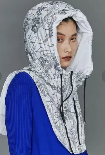UN3D. 아쓰리 플라워 라인 플라워 패디드 장미 발라클라바