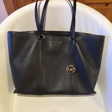MICHAEL KORS 블랙 토트백