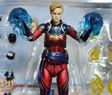 MAFEX 마펙스 캡틴 마블 가샤폰 창염