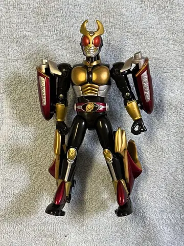 디케이드 FFR07(파이널 폼 라이드07) 아기토 토르네이더