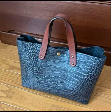 HALEINE 크로커다일풍 토트백 중형