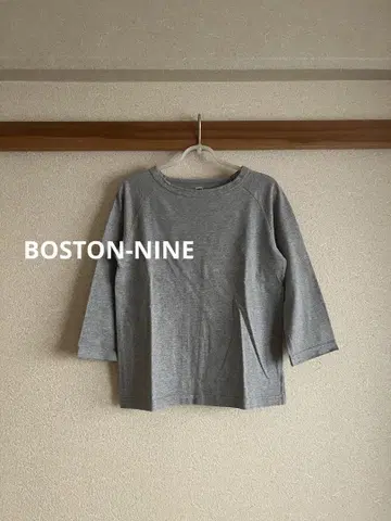 'BOSTON-NINE' 래글런 7부 소매 T셔츠 그레이