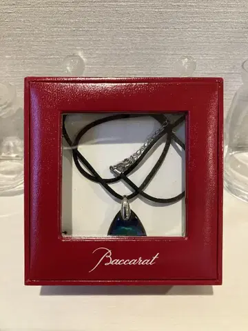 Baccarat 다색 크리스탈 목걸이