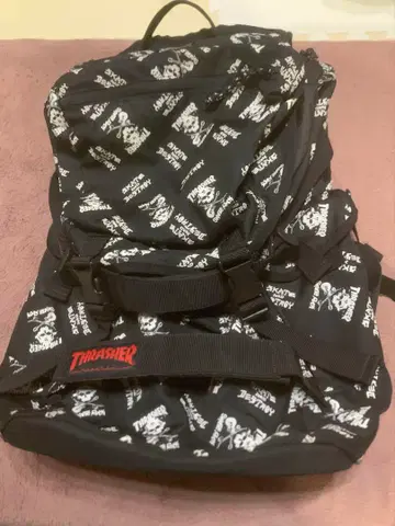 Thrasher 백팩