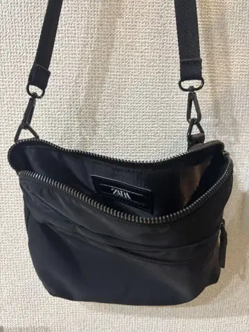 ZARA 블랙 숄더백