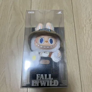 정품 LABUBU FALL IN WILD 라브브 봉제 인형 펜던트