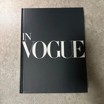 IN VOGUE 앙그레티 올리아