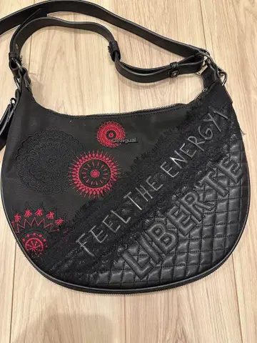 컨디션 최상! Desigual 블랙 숄더백
