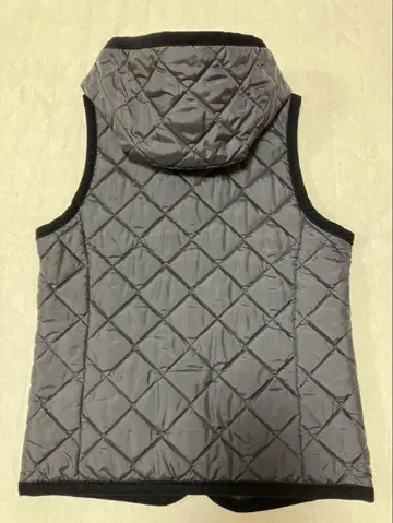 LAVENHAM 그레이 퀼팅 베스트 후드 부착