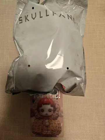스컬팬더 SKULLPANDA 봉제 인형 Pranky Peanut