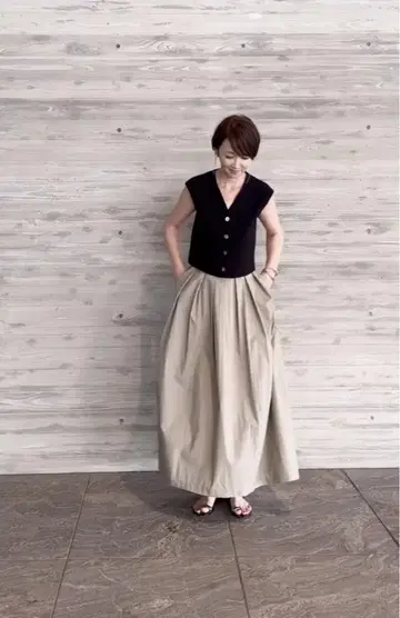 택 포함 새상품 헨미 에미리 conte 자카드 베스트