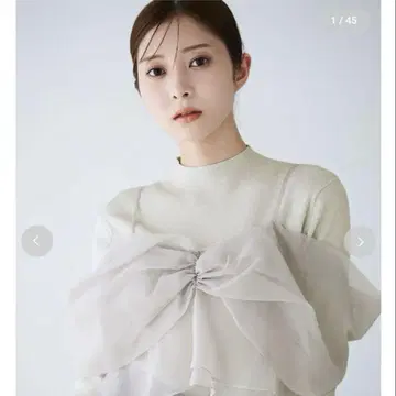 리본 모티브 세트 풀오버