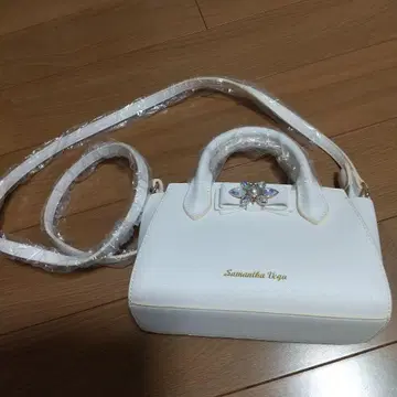 Samantha Vega 화이트 숄더백