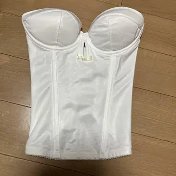 브라이덜 블룸 화이트 뷔스티에 브라이덜 이너 사이즈 C65