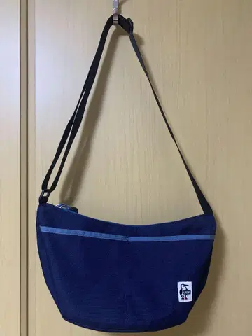 CHUMS 네이비 숄더백