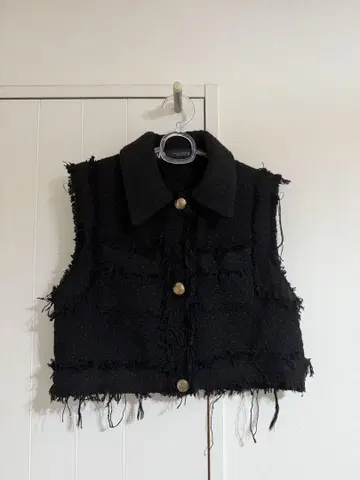 ZARA 숏 베스트 트위드
