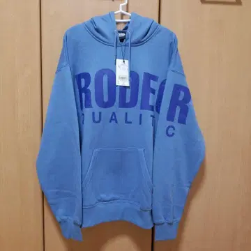 RODEO CROWNS 후드티
