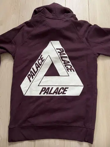 PALACE 버건디 후드티 M 사이즈