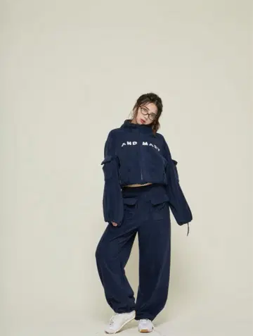 Mary logo fleece jacket/pants setup