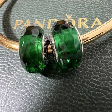 판도라 Emerald Green 파셋 무라노 참 2개