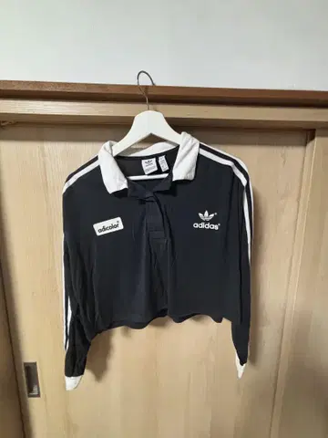 adidas original 얇은 소재 롱 티셔츠 기장 짧음