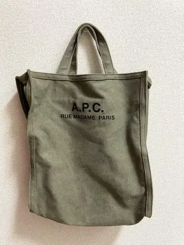 APC 토트백 카키