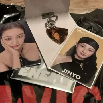 TWICE 지효 랜덤 피크 트레이딩 카드 세트