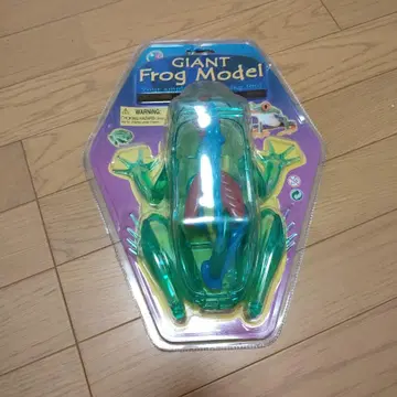 개구리 피규어