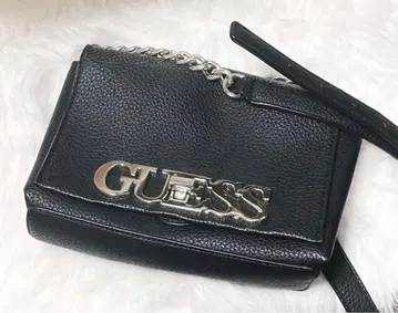 GUESS 블랙 숄더백