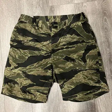 프리휠러스 카모 패턴 숏팬츠