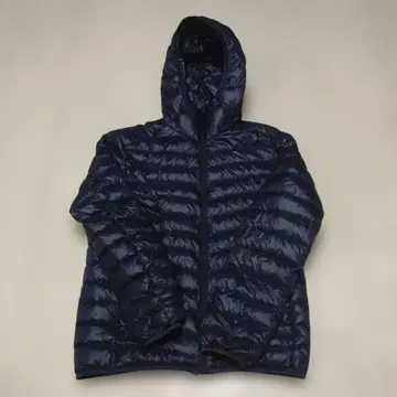 UNIQLO 울트라 라이트 다운 네이비 후드 부착 다운 자켓