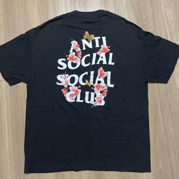 ANTI SOCIAL SOCIAL CLUB 블랙 T셔츠