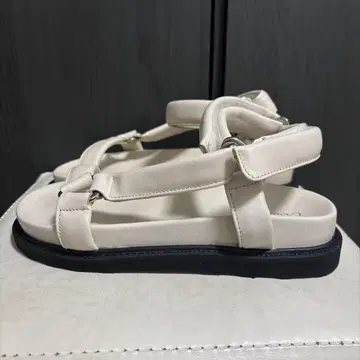 CAMINANDO 스트랩 샌들 Deuxieme Classe 베이지