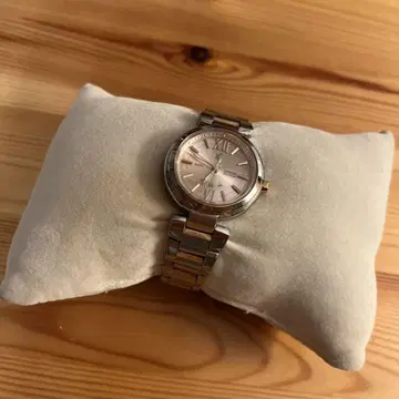 Citizen XC 손목시계
