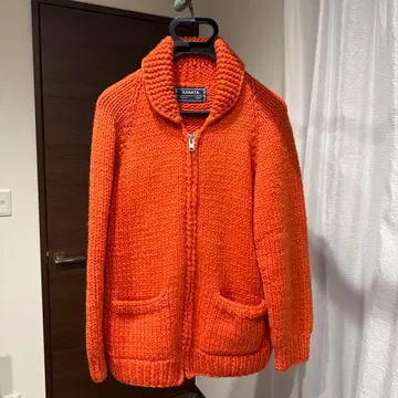 KANATA 카우친 스웨터 오렌지