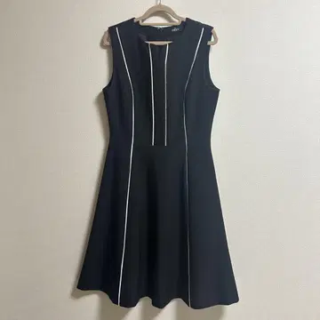 salire 슬리브리스 원피스 M 사이즈