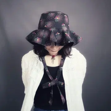 새상품 Sway Ruffle brim Boonie Hat
